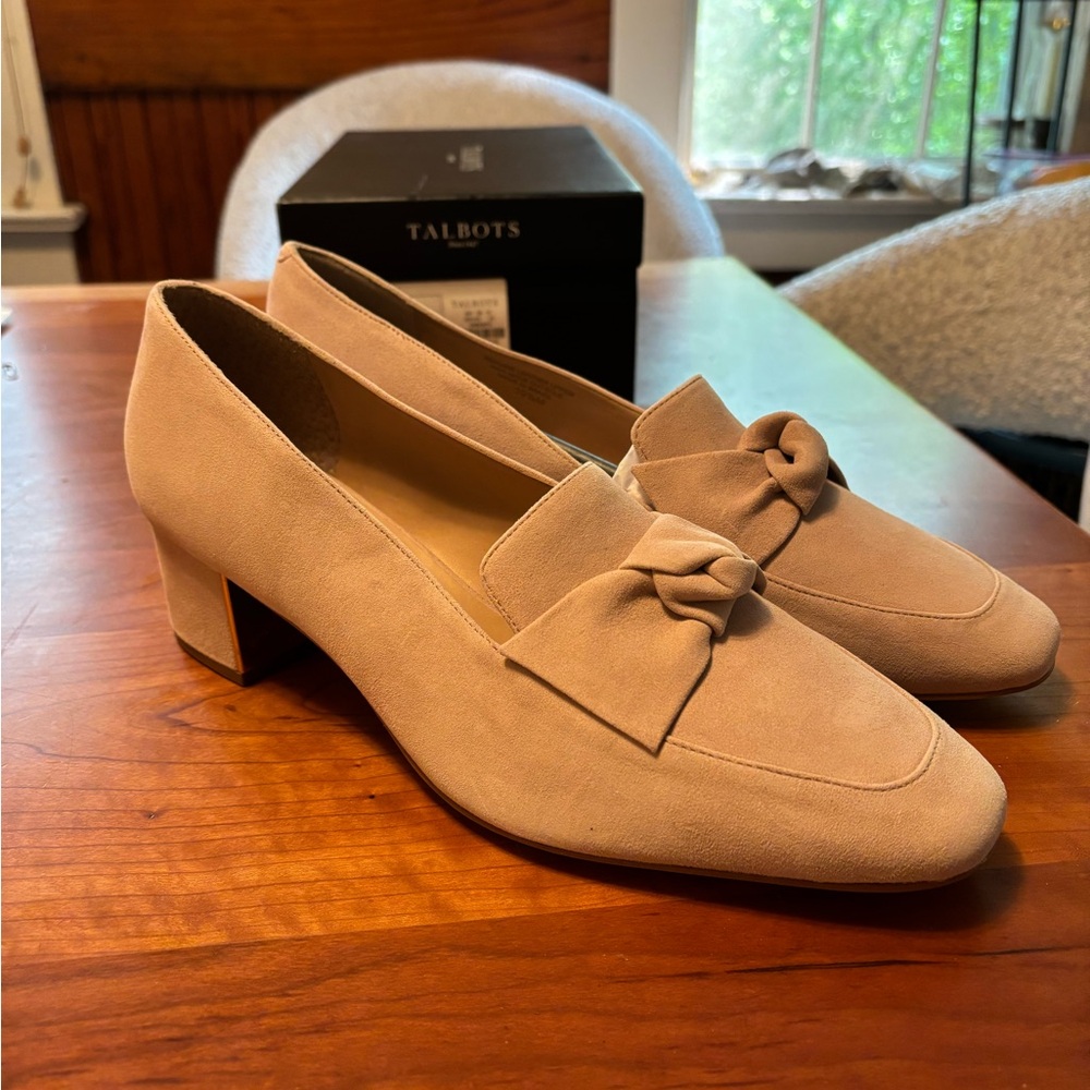 Talbots size 10 1/2 Buff Pink Jane Bow dress shoes